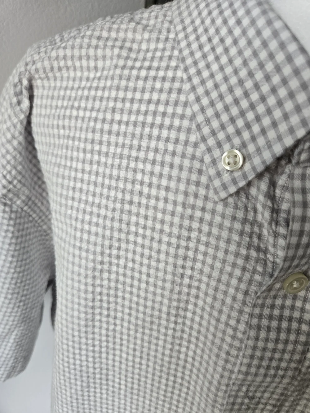 Banana Republic Light Gray and White Gingham Short Sleeve Button-Down Shirt XXL